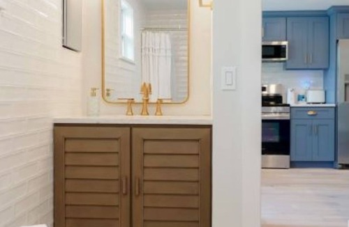 Bartlett Park House | Renovated Bungalow blocks from Downtown St. Petersburg