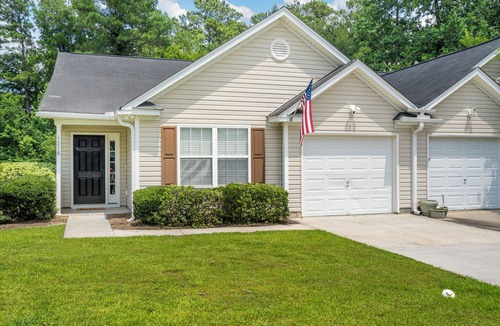 Goose Creek House | Renovated Gem/King Suite/20 Min to Charleston!