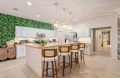 Bellavida House | ⭐ Resort Home, Heated Pool & Spa, Game Room, Themed Bedrooms, Fully Stocked ⭐