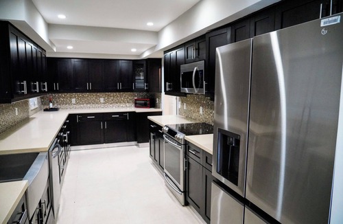 Palmetto Estates House | Resort Near Zoo & The Falls Pool/Spa, BBQ & Gym