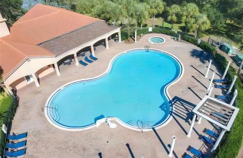 Buena Ventura Lakes Apartment | Resort-Style Home in gated community with ammenities close to MCO and Parks!