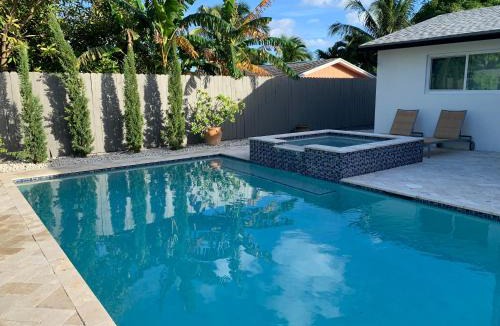Boynton Beach Villa | Retreat with Salt Water Heated Pool & Spa