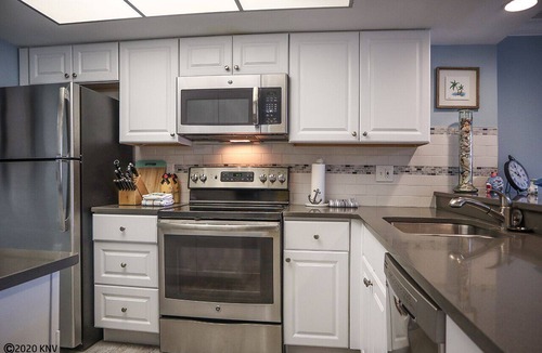 South Island Condo | RIGHT ACROSS THE BEACH! NEW LISTING! FABULOUS ISLAND VACATION CONDO FOR FUN IN SUN!