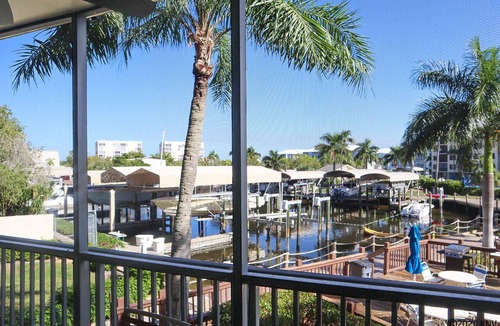 South Island Condo | RIGHT ACROSS THE BEACH! NEW LISTING! FABULOUS ISLAND VACATION CONDO FOR FUN IN SUN!