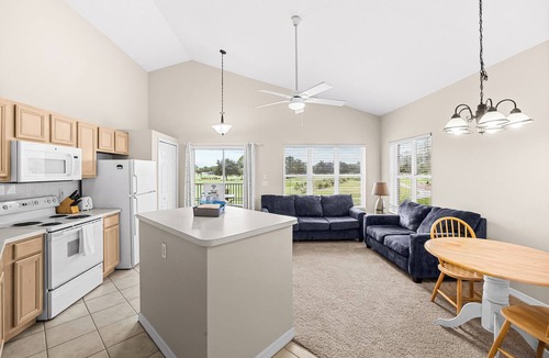 Port Saint Lucie Condo | Right Direction Rentals 1 Bedroom Villa 9906