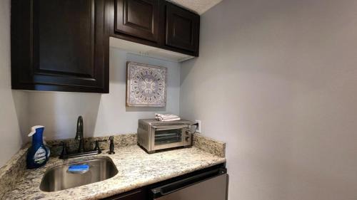 River Ranch Apartment | River Ranch Getaway! First Floor, Steps to Pool! 136