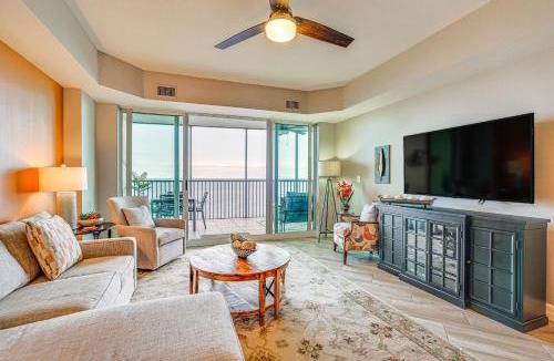 East 1st Street House | Riverfront Fort Myers Condo w/Community Amenities