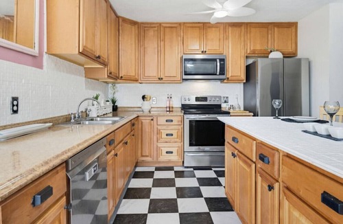 Historic Downtown Melbourne House | Riverfront Home with Guest House, Deck and Yard
