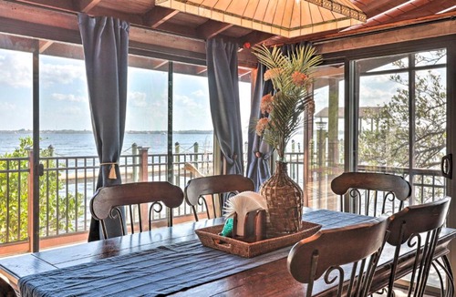 Tropic Apartment | Riverfront Merritt Island Bungalow w/Dock & Deck