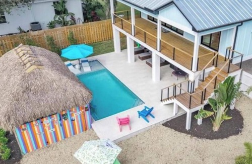 North Fort Myers House | River’s Edge Retreat N Ft Myers