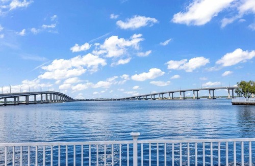Fort Myers Apartment | Riverwalk Retreat | Waterfront 2BR Sleeps 7