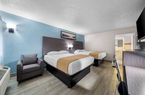 Lake Wales Hotel | Rodeway Inn Lake Wales - Winter Haven