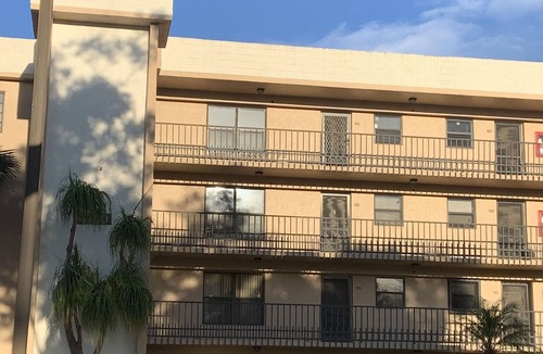 Florida Gardens Condo | Roomy 1st floor condo