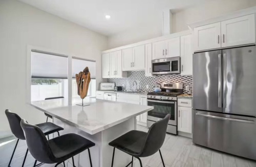 Kearny Apartment | Saddle Ridge at Kearny - Luxury 4-Bedroom Oasis