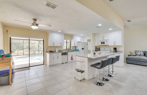 Joel House | Saltwater Pool & Lanai: Lehigh Acres Escape!