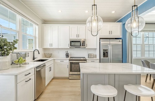 Cortez House | Saltwater Serenity | Canal Front w/Heated Pool Near Anna Maria Island