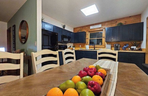 Saluda Cabin | Saluda Summit at Saluda Grade Cabins!