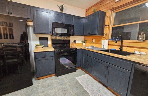 Saluda Cabin | Saluda Summit at Saluda Grade Cabins!