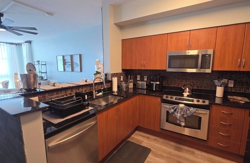 East Ocean Ave Condo | Salute the Morning View!