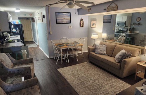 Crescent Beach Condo | 🐬San-A-Bel🐬Ocean Front 2BR Condo~ Balcony~Outdoor HotTub~Pool👣Bring FlipFlops
