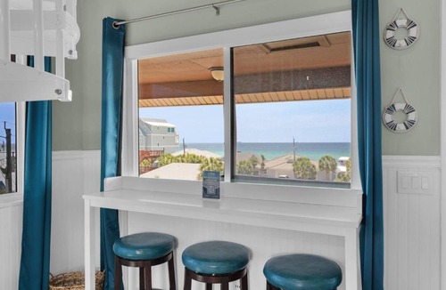 Holiday Beach House | Sand Castle Villas 1 (2/1)