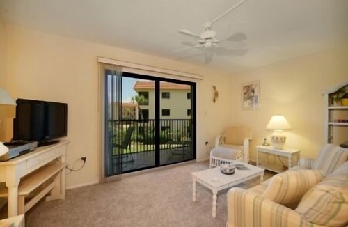 Sanibel Apartment | Sandalfoot Condo 3B2