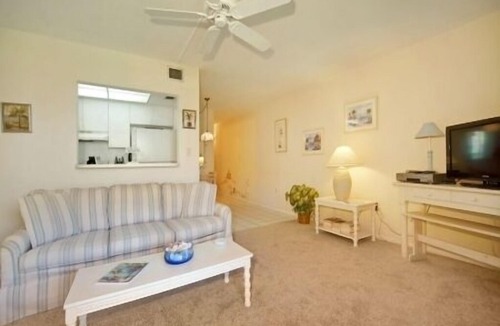 Sanibel Apartment | Sandalfoot Condo 3B2