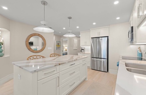 Sanibel Condo | Sanddollar C302 – Beachfront Luxury with Stunning Views