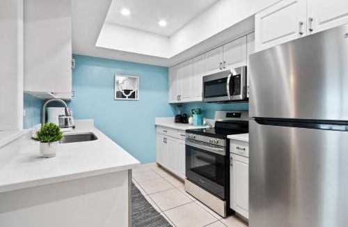 South Patrick Shores Apartment | Sandpiper Towers 408