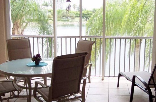 Tropical Cove Condo | Sandy Shores at Lexington CC Lake Village