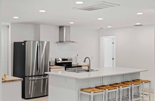 Bright Water House | Sanibel Serenity NEW Gorgeous Near Beach Pool Home