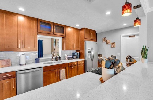 Sarasota Springs House | Sapphire Cove | Private Heated Pool + Hot Tub
