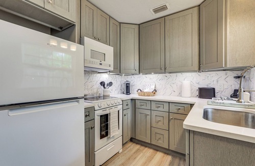Gillespie Park House | Sarasota Duplex in Gillespie Park: 1 Mi to Dtwn!