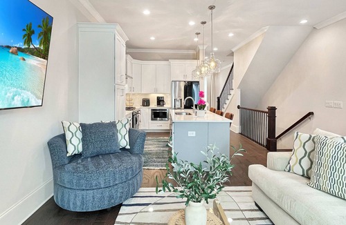 Hitch Village - Fred Wessels Homes House | Savannah Riverfront Retreat