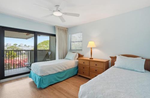 Park Shore House | Scenic Resort Views From This 3rd Floor Deluxe Condo
