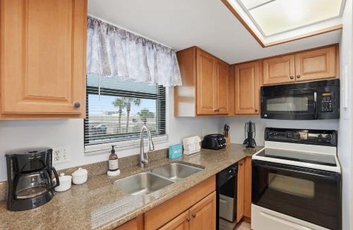 Park Shore House | Scenic Resort Views From This 3rd Floor Deluxe Condo