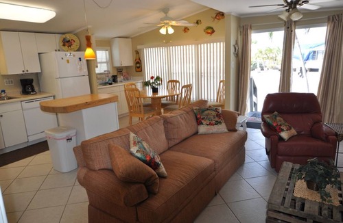 Cudjoe Key Cottage | Sea Breeze Cottage - Venture Out Unit 066