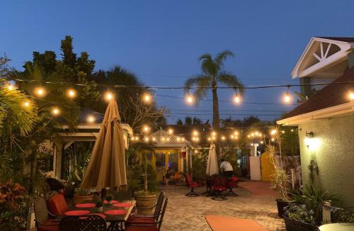 Gulfport Bed & Breakfast | Sea Breeze Manor Inn