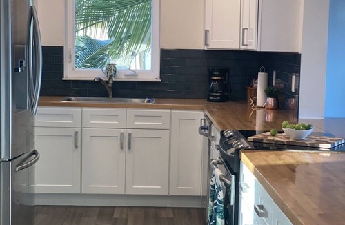 Tropical Bay Estates House | SEA EVERYWHERE! Open Water & 2 Boat Basins!