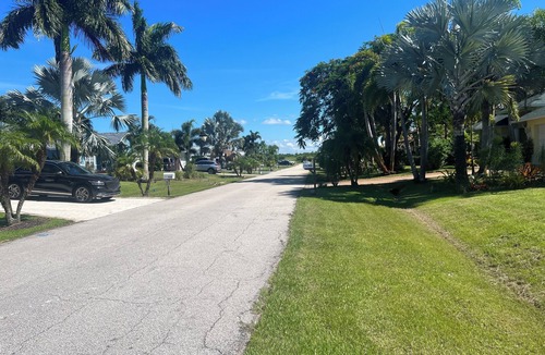 Port Saint Lucie House | Sea lion Serenity Retreat -5 Bedroom With Heated Pool