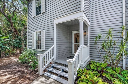 Wabasso Beach House | Sea Oaks NEW 2 BR Cottages townhome APRIL RENTAL. Come for Easter!