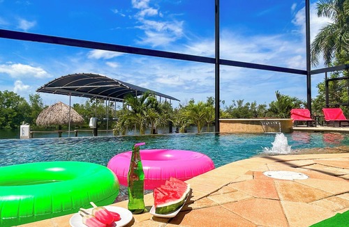 Peninsula Point Villa | SEABIM Vacation at Villa Glamerossi