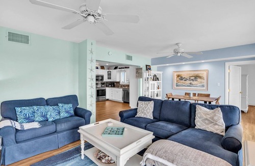 Tavernier Condo | Seagulls 701: A charming 3BR condo in Tavernier, FL, perfect for families.