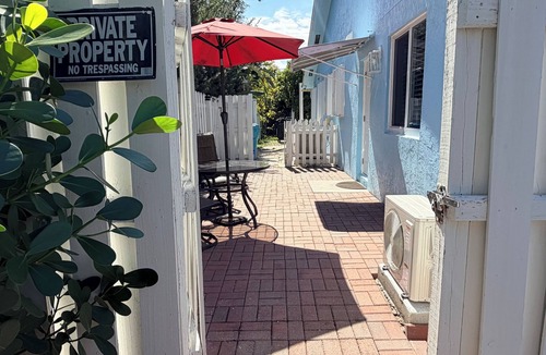 Boynton Beach Apartment | Seashell 1- Luxury Studio close to the beach