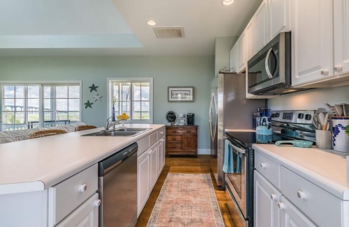Oceanmarsh Subdivision House | Seaside Bungalow With Million Dollar Views