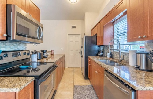 Naples Park Cottage | Seaside Serenity Steps to Beach
