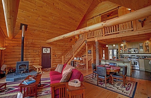 Glen Spey Cabin | Secluded Luxury Cabin Surrounded by Nature - Fernwood Lodge