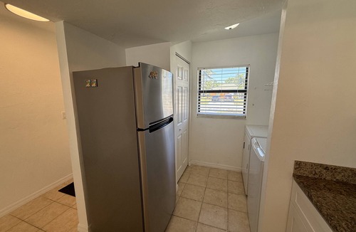 Golden Gate Villa | Semi-Attached House in Naples w/Huge Yard and Corner Lot