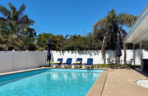 Clearwater House | Serene 3-bedroom house with AC and saltwater pool in charming Clearwater.
