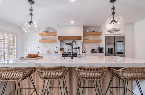 Carrollwood House | Serene and private "Paradise Palms" with Pool near Lake Carroll Park